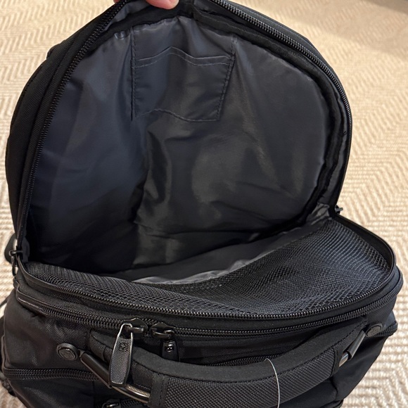 SwissGear Black Laptop Backpack, NWT - Picture 10 of 11